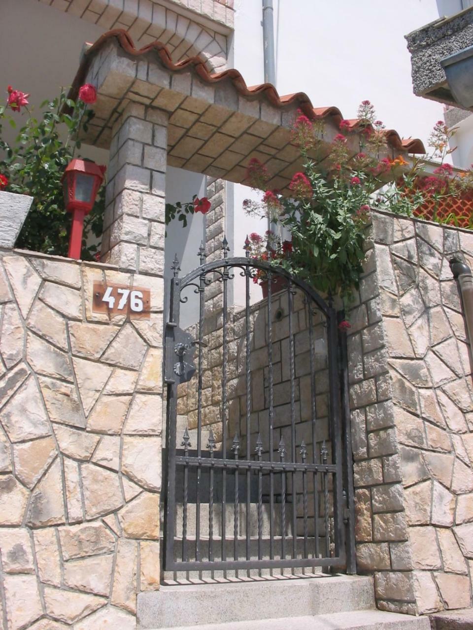 Apartmani Manuela Lopar Exterior photo